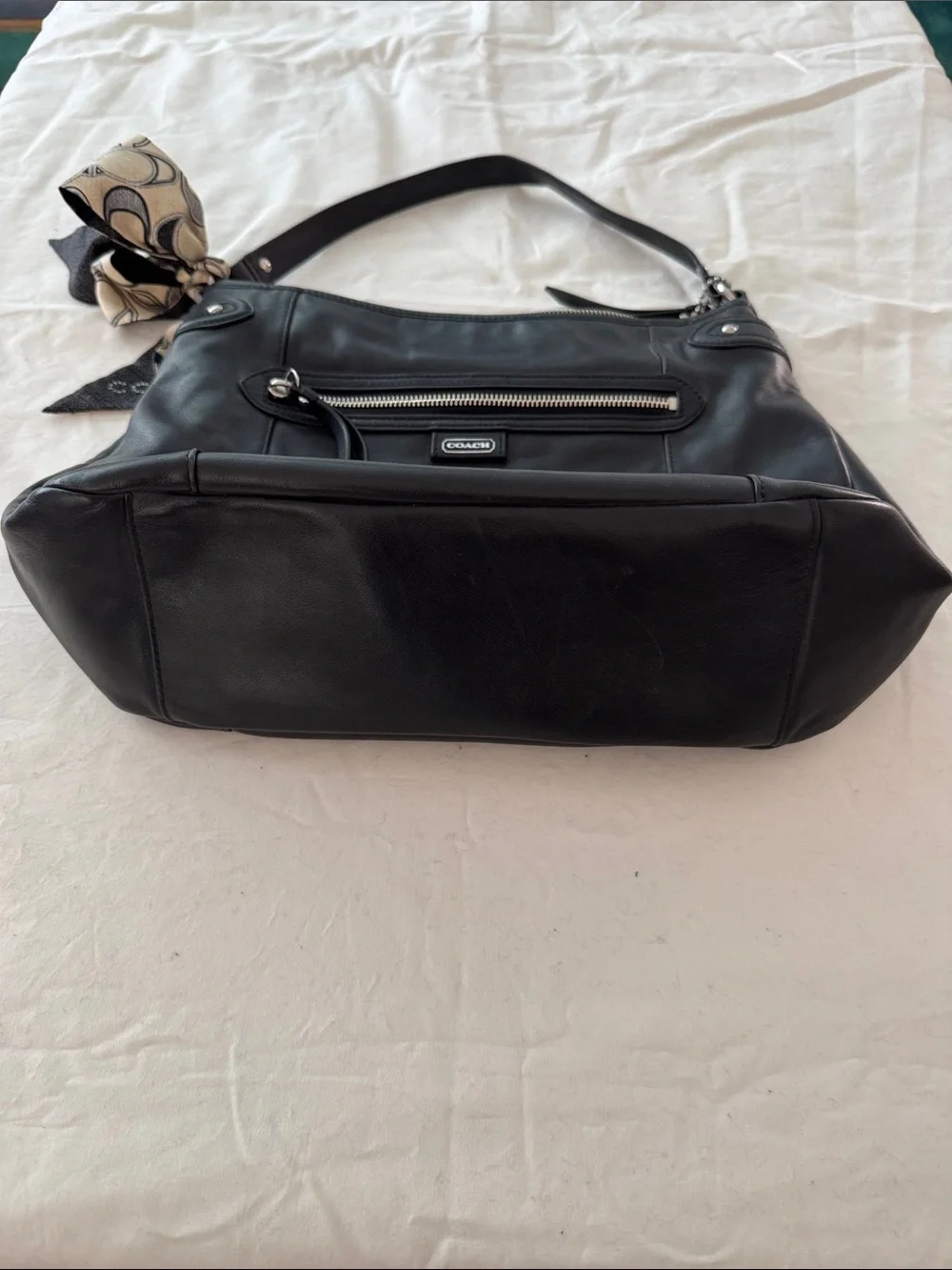 Coach smooth black